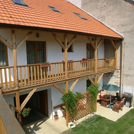 Rondel 4*