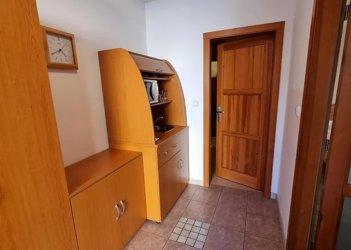 Rondel Pensión 4*